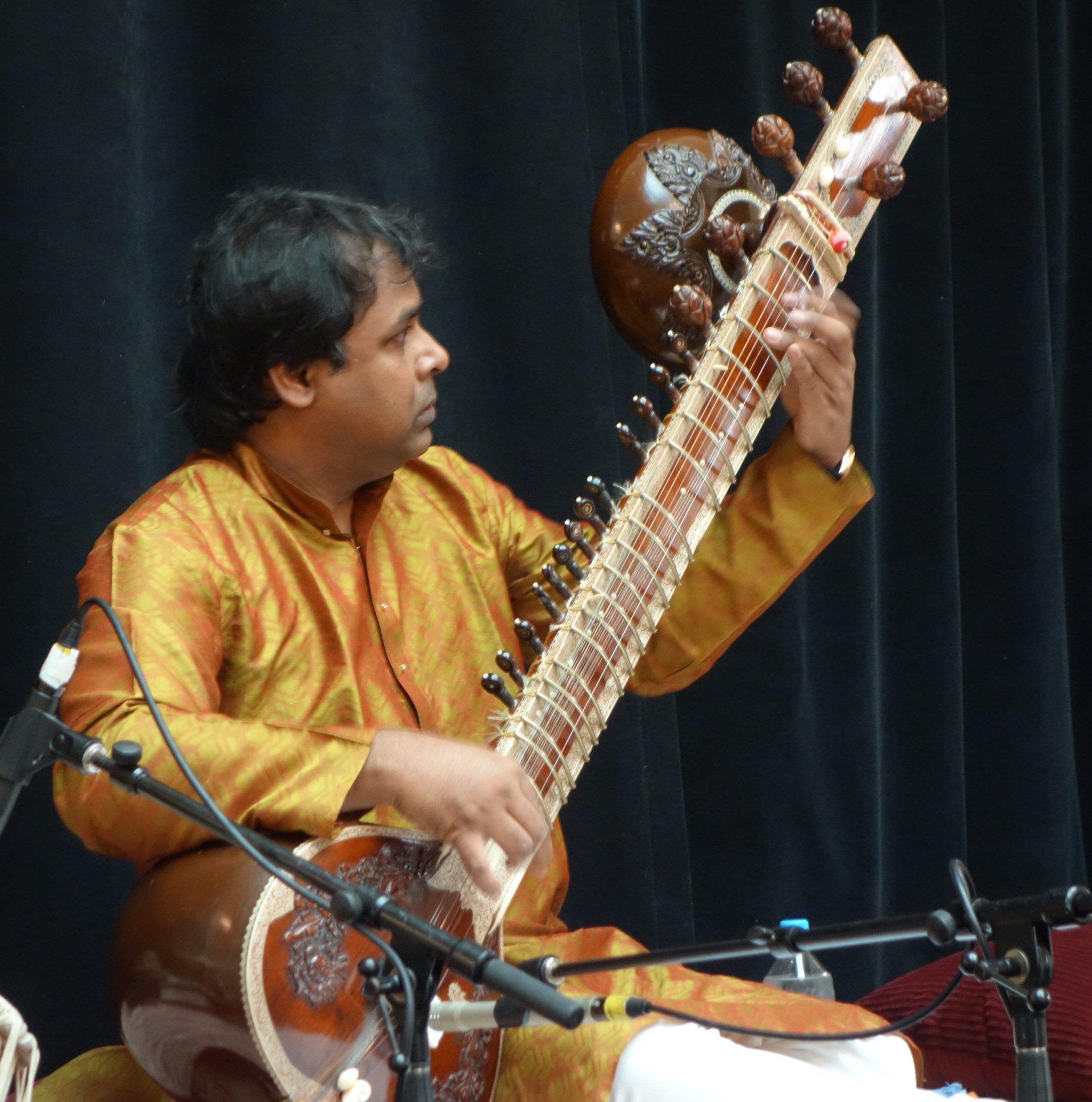 Sitarist Gaurav Mazumdar playing instrument.